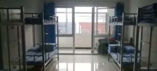 食宿条件